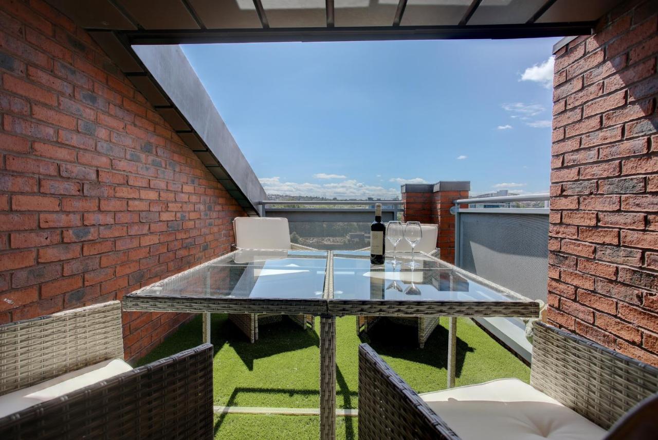 Апартаменты Beautiful Duplex Penthouse - Roof Garden, Views, Parking Ньюкасл-апон-Тайн Экстерьер фото